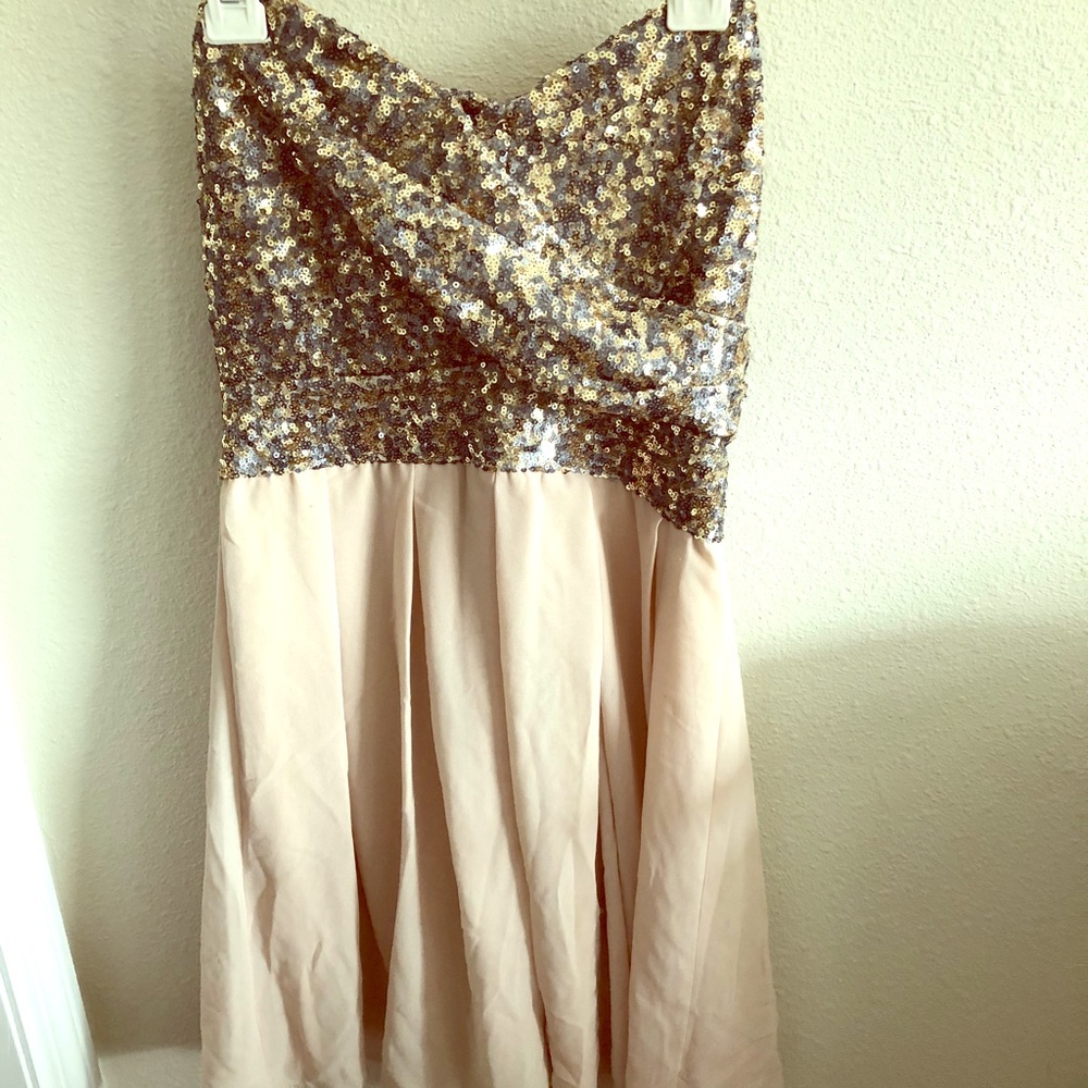 Strapless dress
